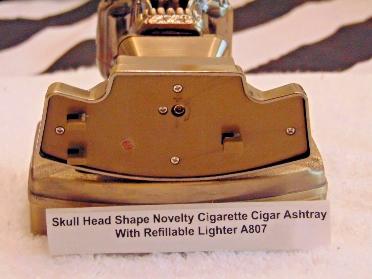 Novelty Skull Shape Cigarette Cigar Ashtray With Refillable Lighter US - Lighter Deals USA