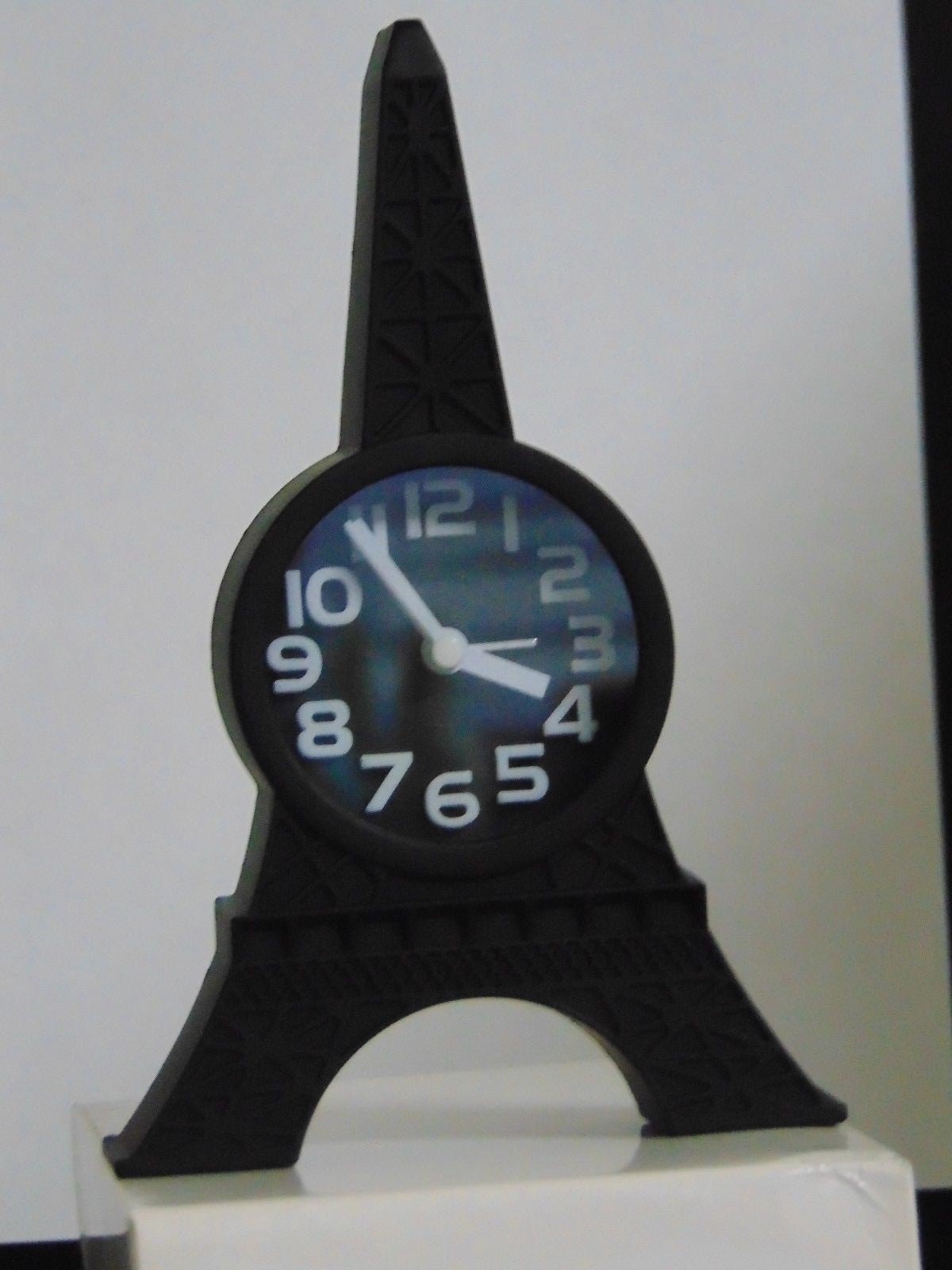 Eiffel Tower Shaped Alarm Clock USA Stocked And Shipped Battery Operat - Lighter Deals USA