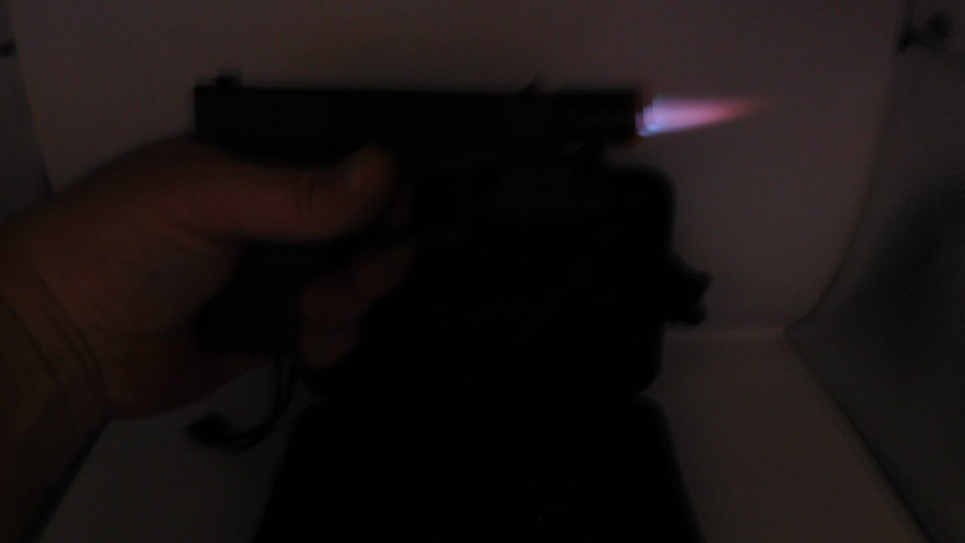 Futuristic Model 17 Gen 5 Gun Shape Jet Torch Lighter Slide Action Series 9X19 - Lighter Deals USA