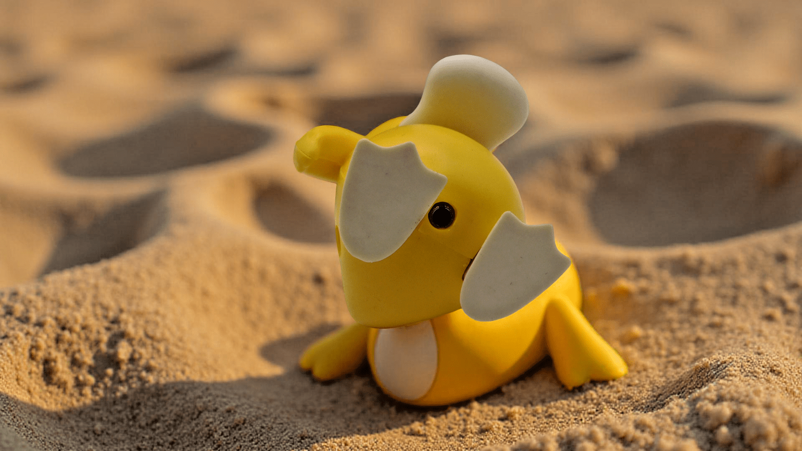 Long Beak Cute Yellow Duck Shaped Butane Lighter USA Stocked And Shipp - Lighter Deals USA