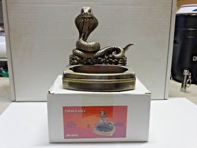 Novelty Snake Shape Novelty Cigarette Cigar Ashtray With Refillable Li - Lighter Deals USA