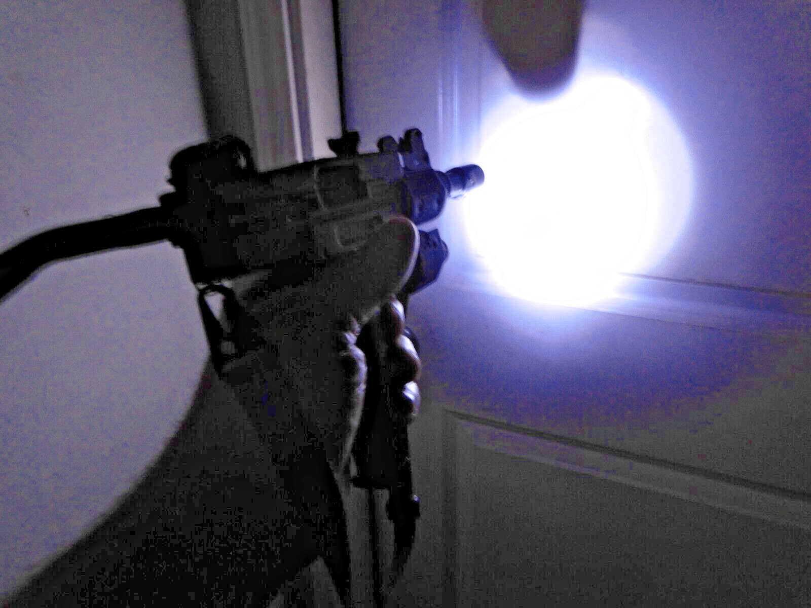 UZI 9mm Submachine Gun Pistol Jet Torch Lighter Combo Terminator Edition - Lighter Deals USA