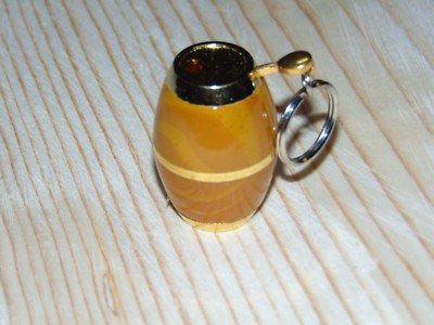 Whiskey Barrel Keg Shaped Butane Lighter With Key Ring Wine Barrel USA - Lighter Deals USA